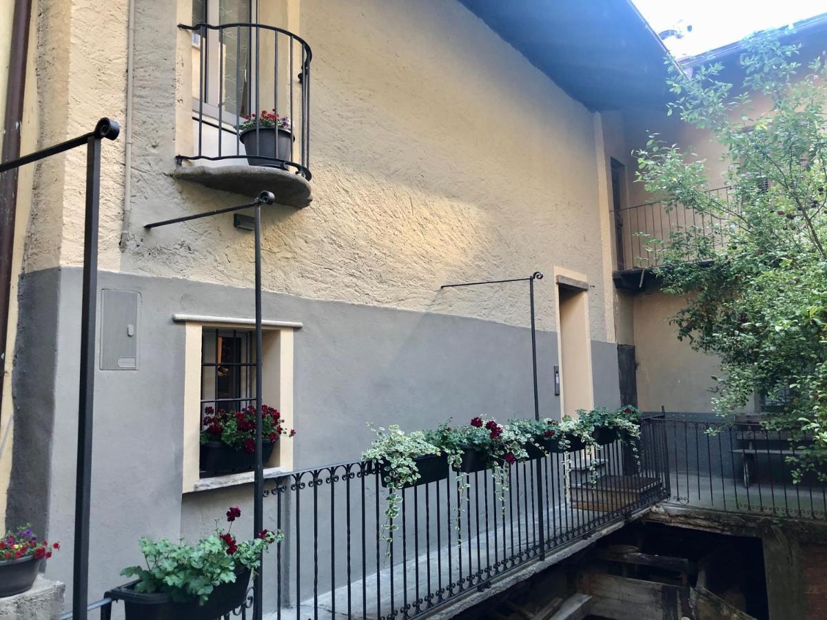 Domus Apartments 奥斯塔 外观 照片